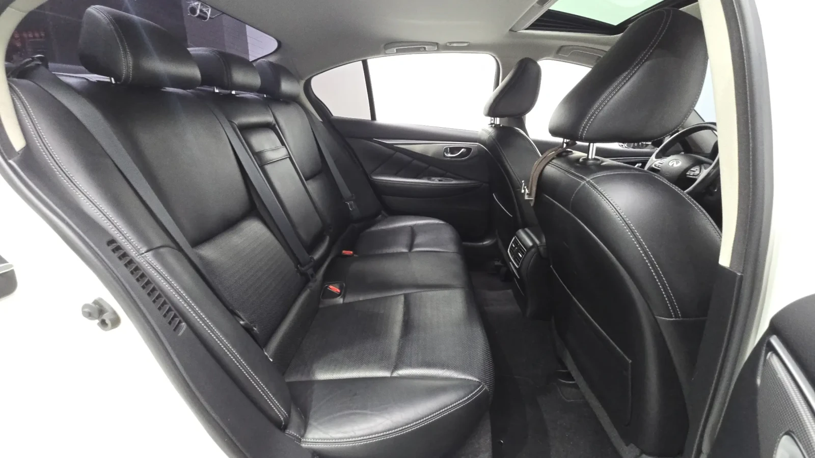Infiniti Q50 3.5 Hybrid, снимка 6 - Автомобили и джипове - 54621267