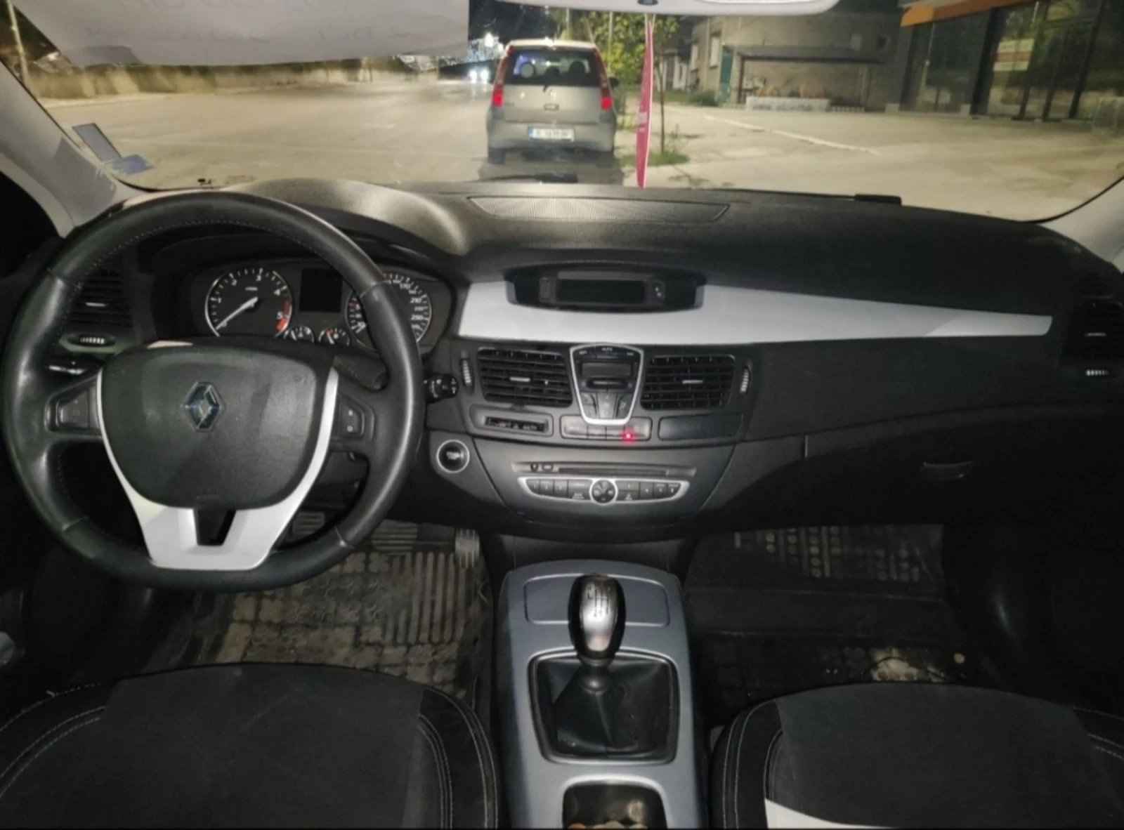 Renault Laguna 2DCI , снимка 5 - Автомобили и джипове - 55067882