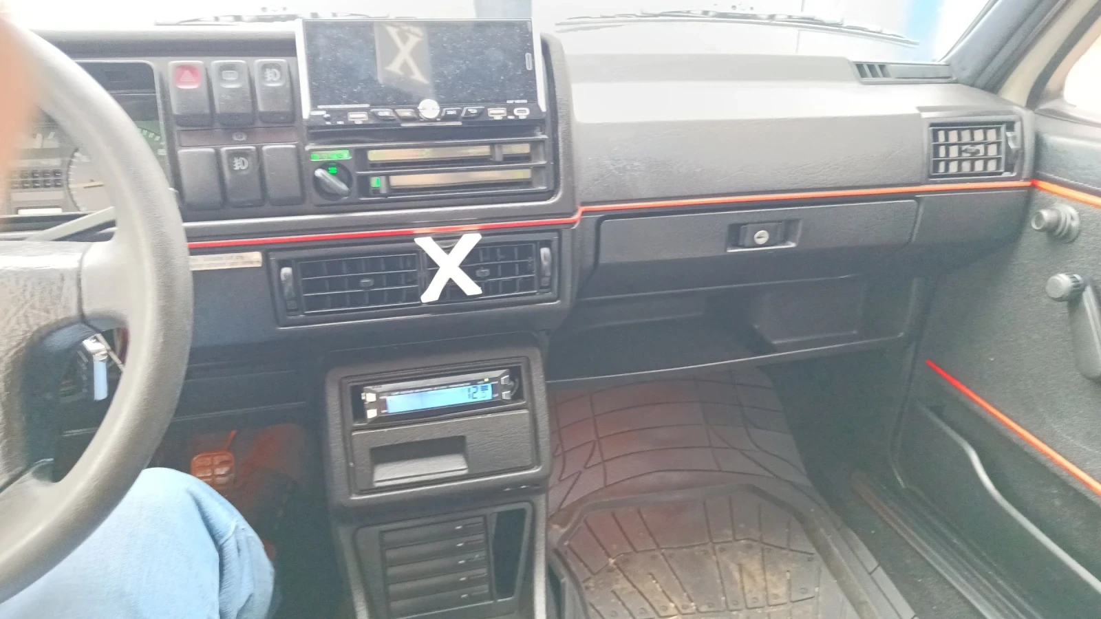 VW Golf 1, 3 Карбуратор+ газ, снимка 10 - Автомобили и джипове - 55133705