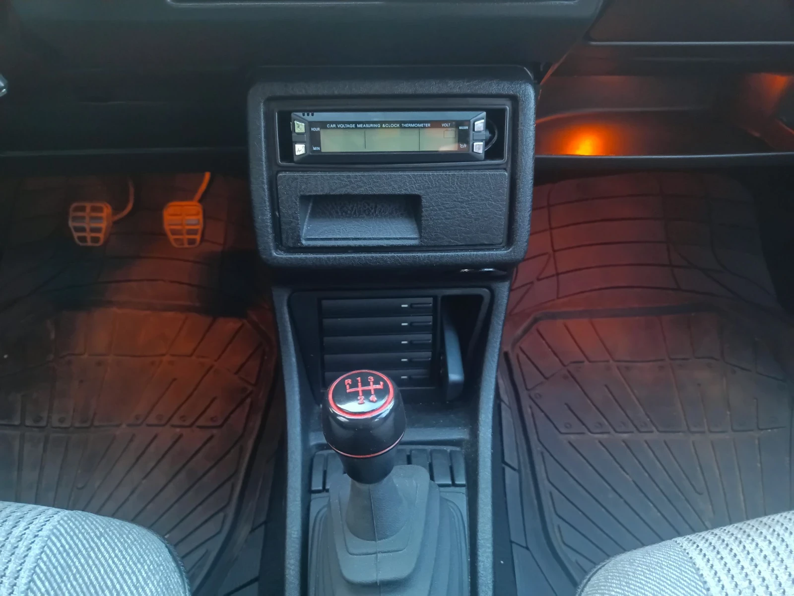 VW Golf 1, 3 Карбуратор+ газ, снимка 17 - Автомобили и джипове - 55133705