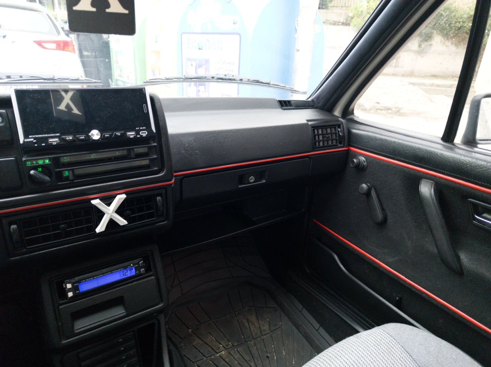 VW Golf 1, 3 Карбуратор+ газ, снимка 6 - Автомобили и джипове - 55133705