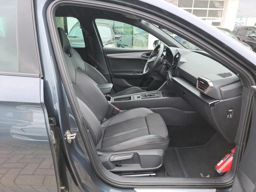 Cupra Leon Sportstourer 1.4 Hybrid, снимка 6 - Автомобили и джипове - 55476078