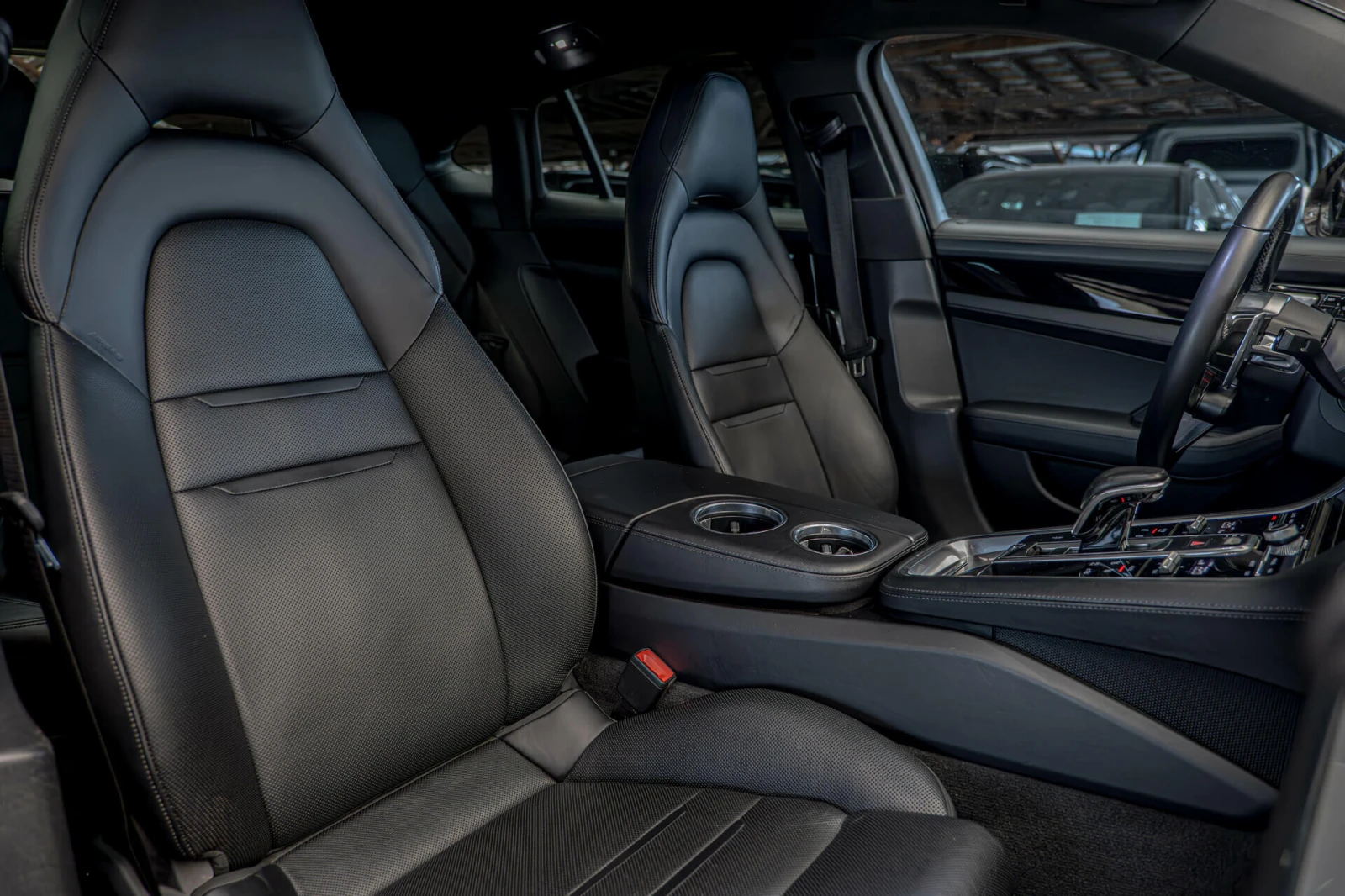 Porsche Panamera 4.0TDI/4S/PDK/BOSE/Sport Chrono/Обдувхане, снимка 6 - Автомобили и джипове - 55836149