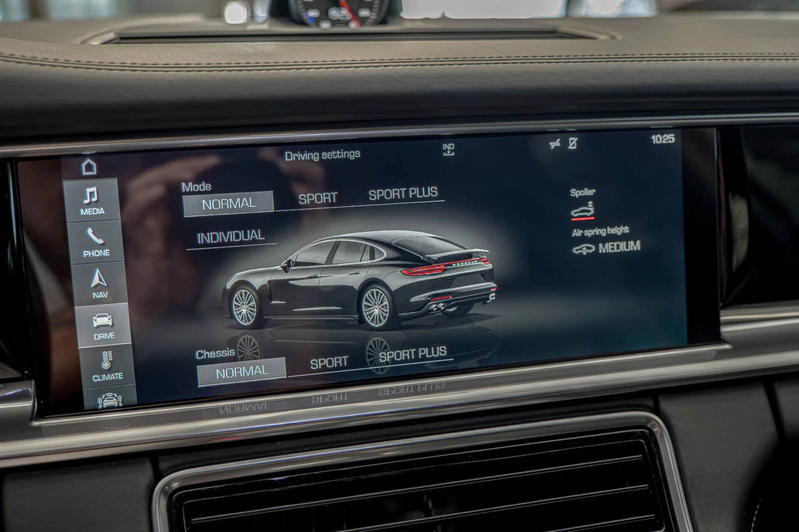 Porsche Panamera 4.0TDI/4S/PDK/BOSE/Sport Chrono/Обдувхане, снимка 8 - Автомобили и джипове - 55836149