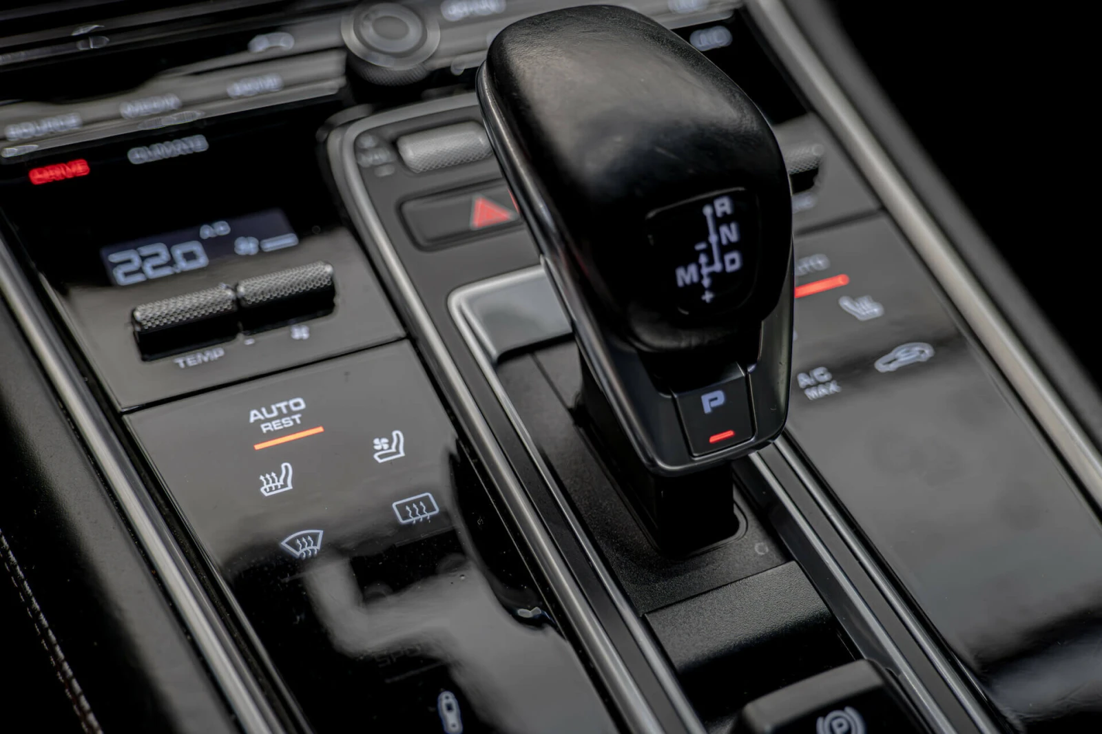 Porsche Panamera 4.0TDI/4S/PDK/BOSE/Sport Chrono/Обдувхане, снимка 7 - Автомобили и джипове - 55836149