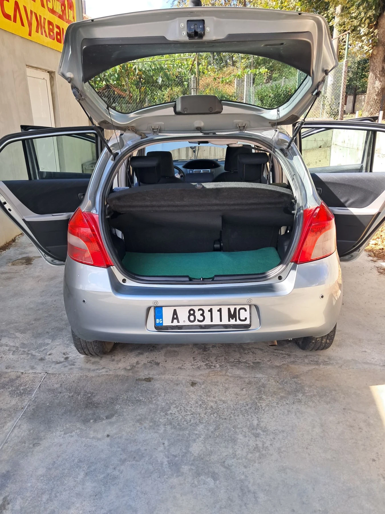 Toyota Yaris, снимка 13 - Автомобили и джипове - 56074203