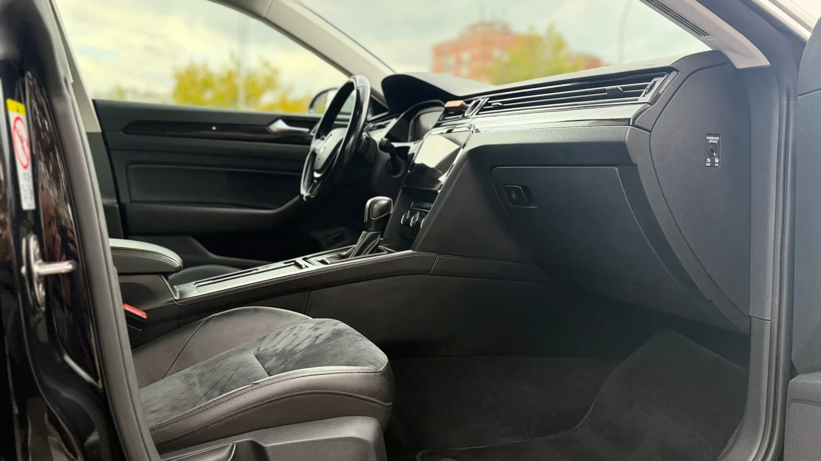 VW Arteon, снимка 13 - Автомобили и джипове - 56274330
