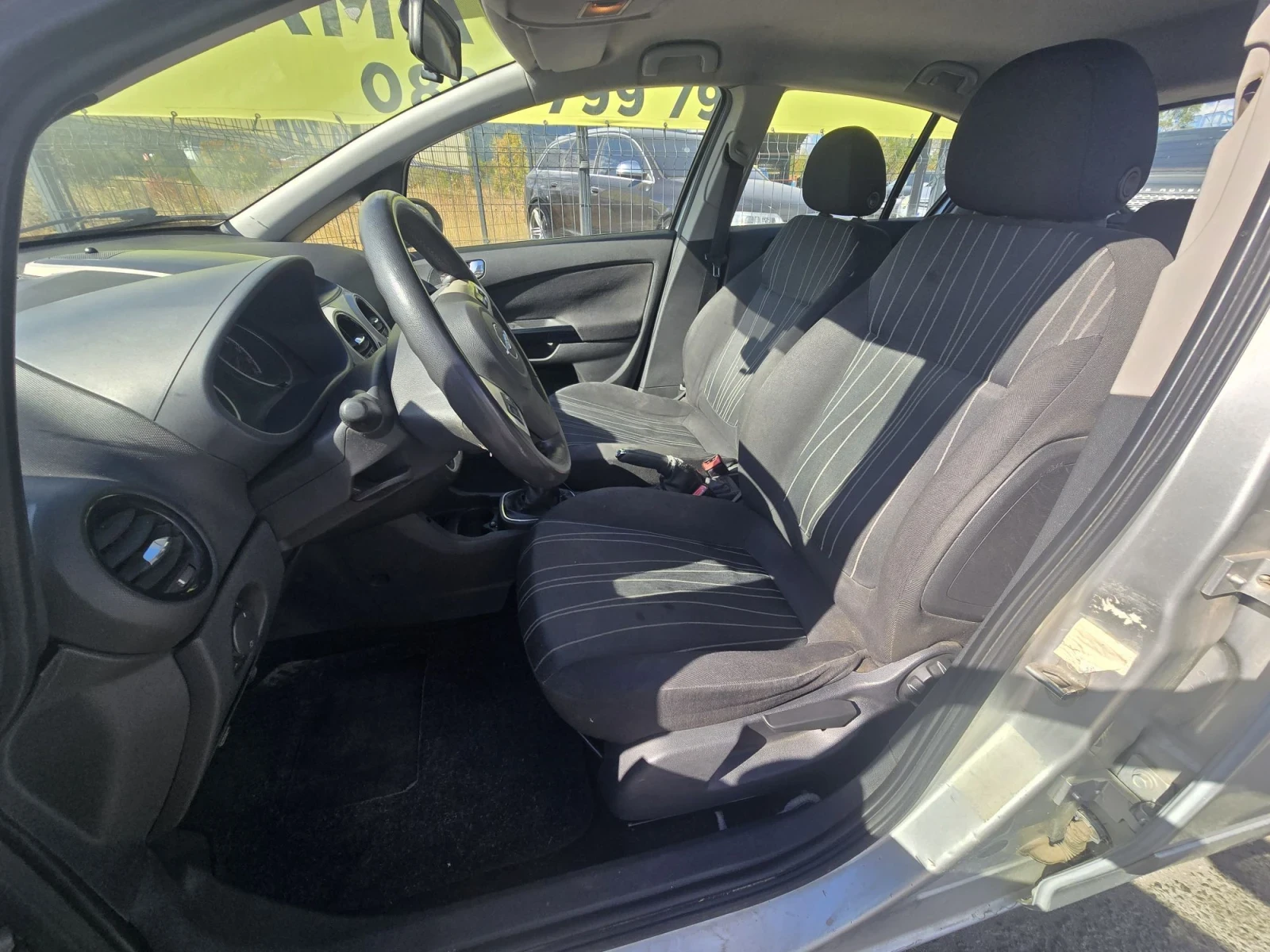 Opel Corsa 1.2i, снимка 8 - Автомобили и джипове - 56655396