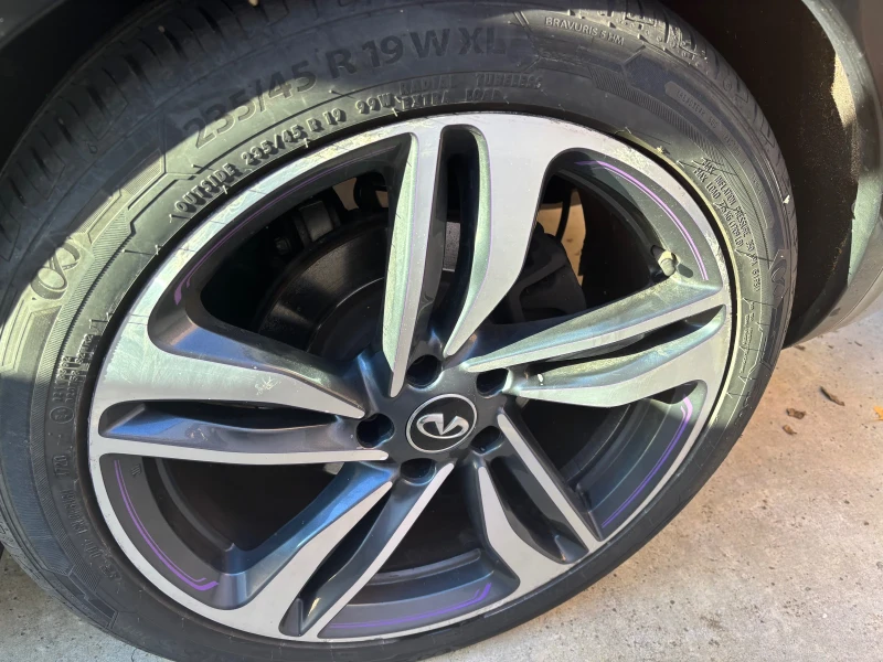 Infiniti Q30 S, снимка 5 - Автомобили и джипове - 52517770