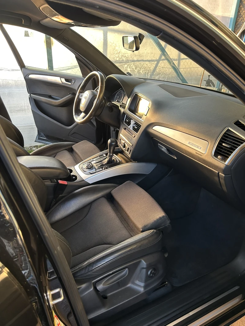 Audi Q5 2.0TDI* S-Line* Automat, снимка 12 - Автомобили и джипове - 52426942