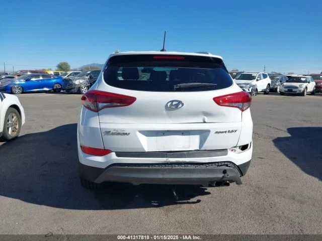 Hyundai Tucson, снимка 8 - Автомобили и джипове - 48777709