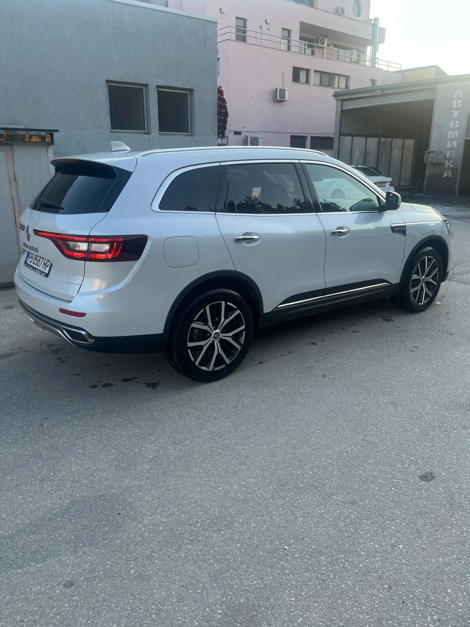 Renault Koleos 1.4, 158к.с., гаранция до 2027г. - изображение 4