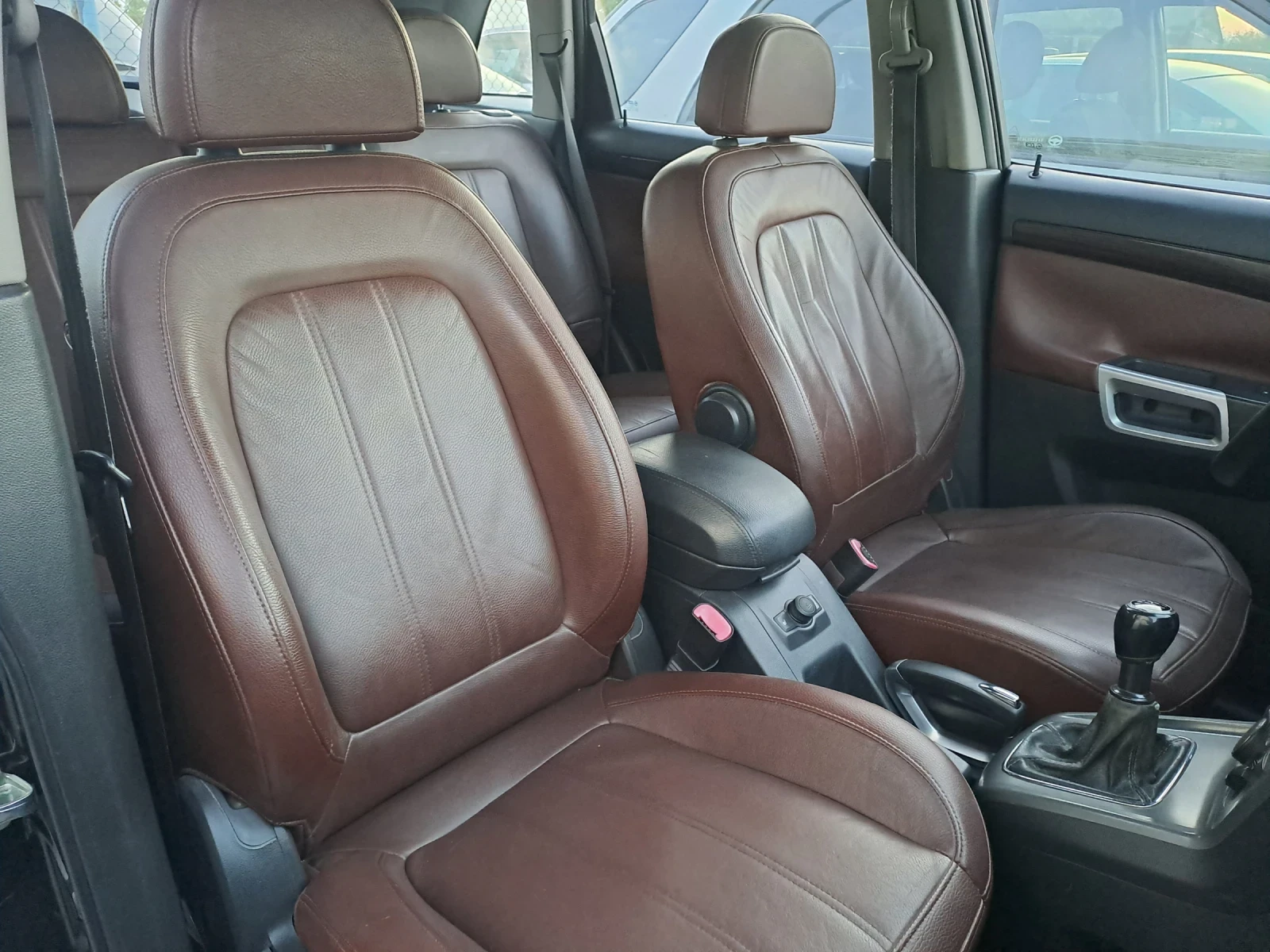 Opel Antara 2.0CDTI, 4\4, КОЖА, 6ск. - изображение 9