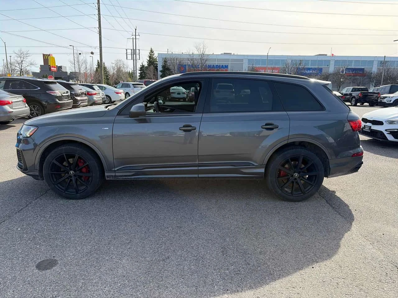 Audi Q7 * 360 КАМЕРА* DIGITAL* ПРЕДСТАВИТЕЛСТВО* , снимка 3 - Автомобили и джипове - 54341156