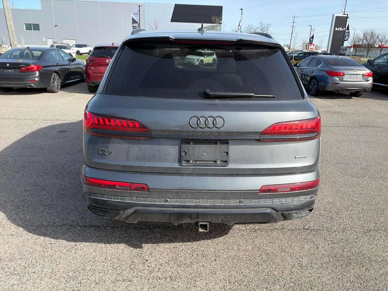 Audi Q7 * 360 КАМЕРА* DIGITAL* ПРЕДСТАВИТЕЛСТВО* , снимка 5 - Автомобили и джипове - 54341156