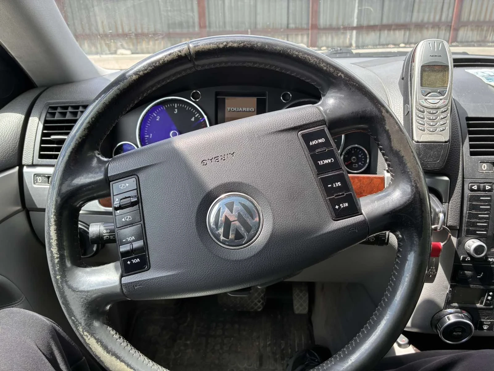 VW Touareg, снимка 7 - Автомобили и джипове - 54575932