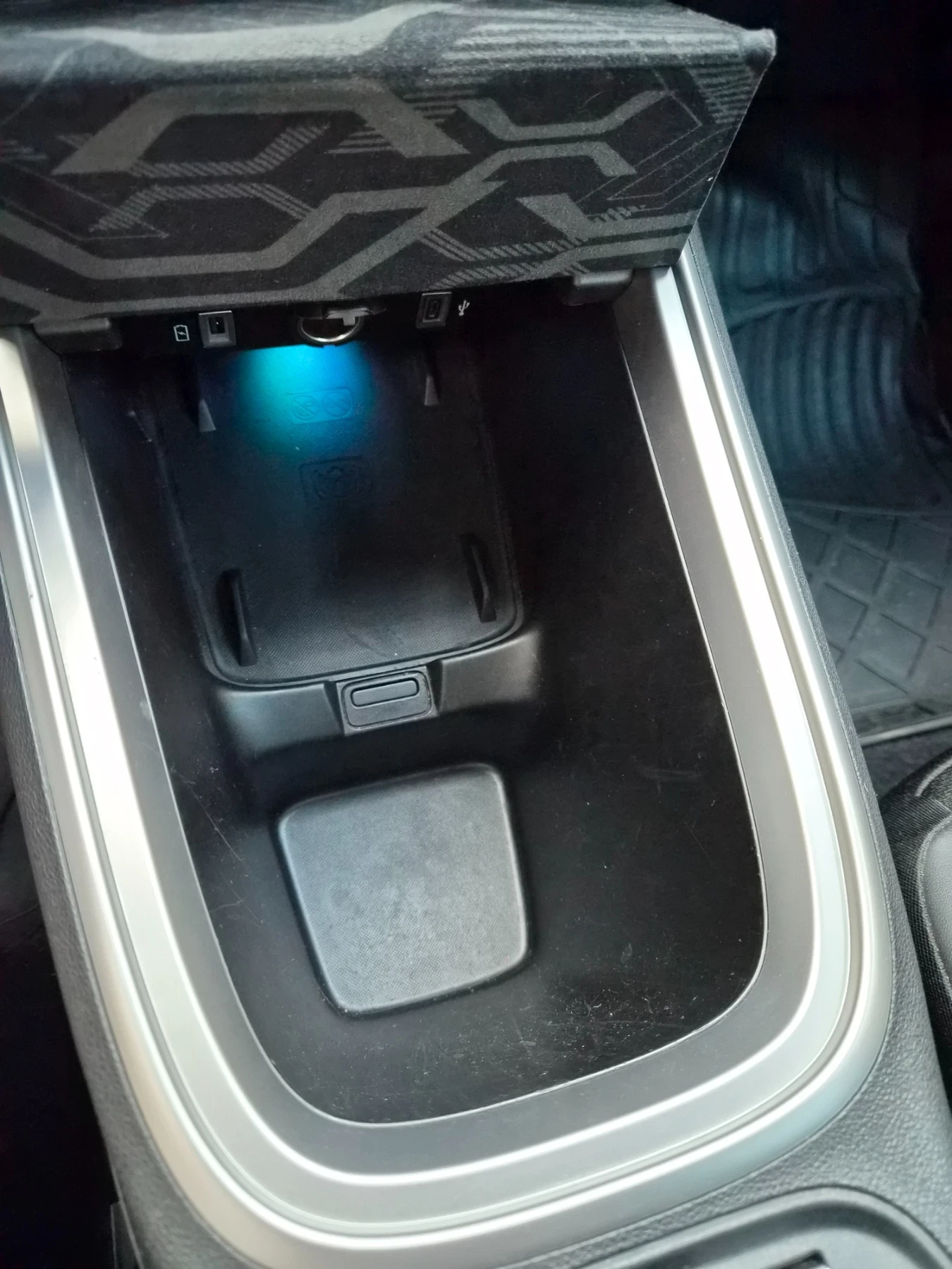 Jeep Avenger SUMМIT 360 камера, снимка 11 - Автомобили и джипове - 54719837