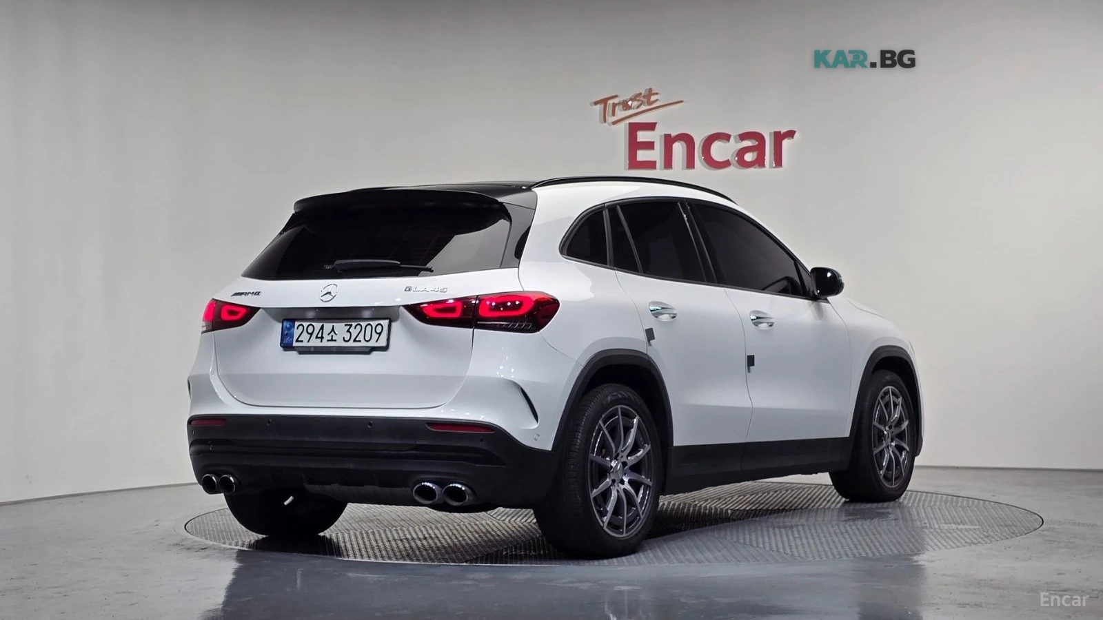 Mercedes-Benz GLA 45 AMG * 4MATIC+ * КОЖА* ПОДГРЕВ* ПАНОРАМА* HEAD-UP* , снимка 2 - Автомобили и джипове - 54732722