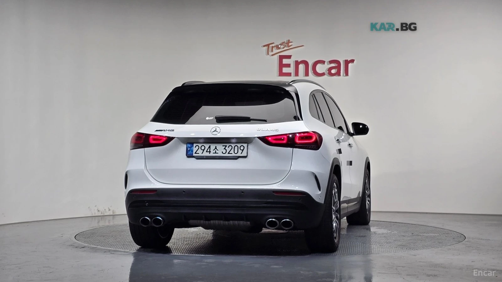 Mercedes-Benz GLA 45 AMG * 4MATIC+ * КОЖА* ПОДГРЕВ* ПАНОРАМА* HEAD-UP* , снимка 4 - Автомобили и джипове - 54732722