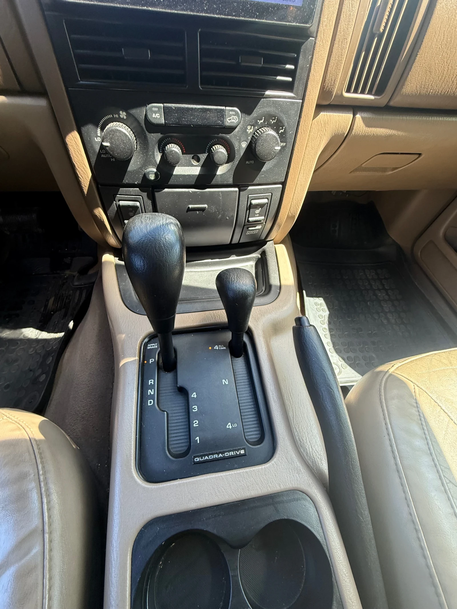 Jeep Grand cherokee 2.7, снимка 8 - Автомобили и джипове - 54905695