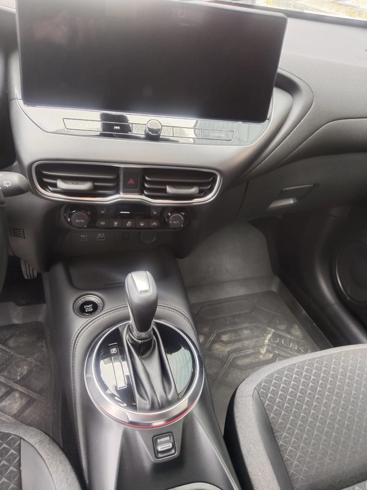 Nissan Juke 1, 0 N-Connecta, снимка 7 - Автомобили и джипове - 55055604