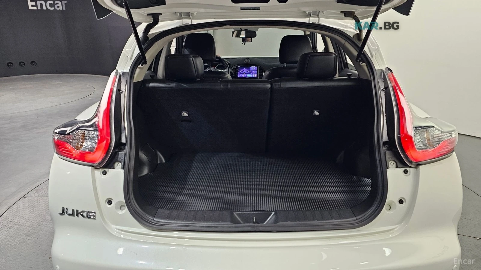 Nissan Juke 1.6 SV F15* КОЖА* ПАНО* КАМЕРА, снимка 17 - Автомобили и джипове - 55298165