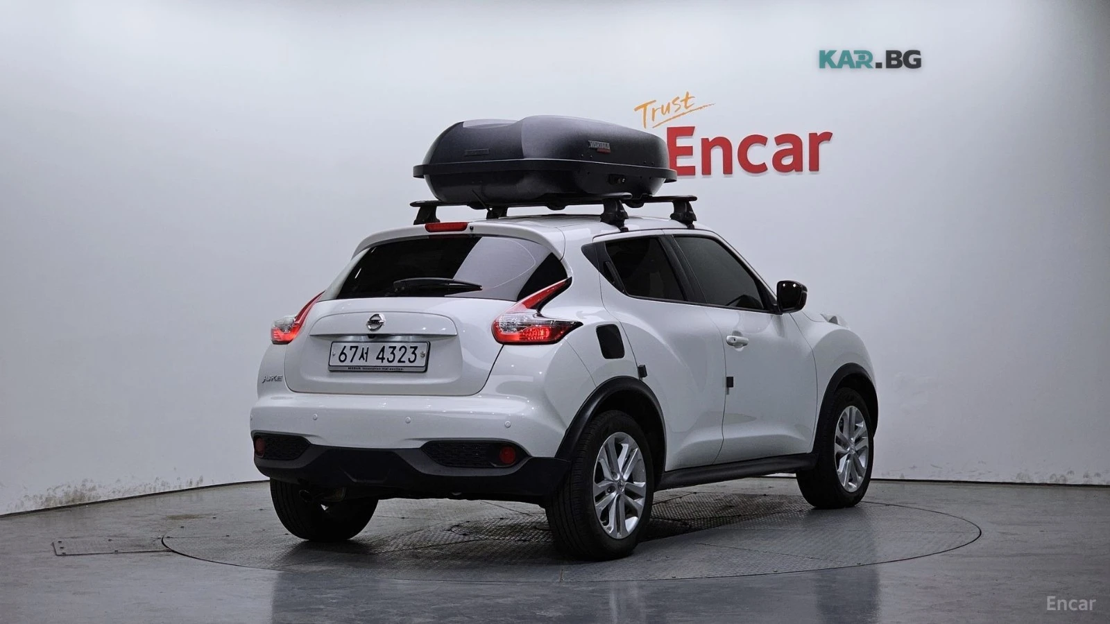 Nissan Juke 1.6 SV F15* КОЖА* ПАНО* КАМЕРА, снимка 2 - Автомобили и джипове - 55298165