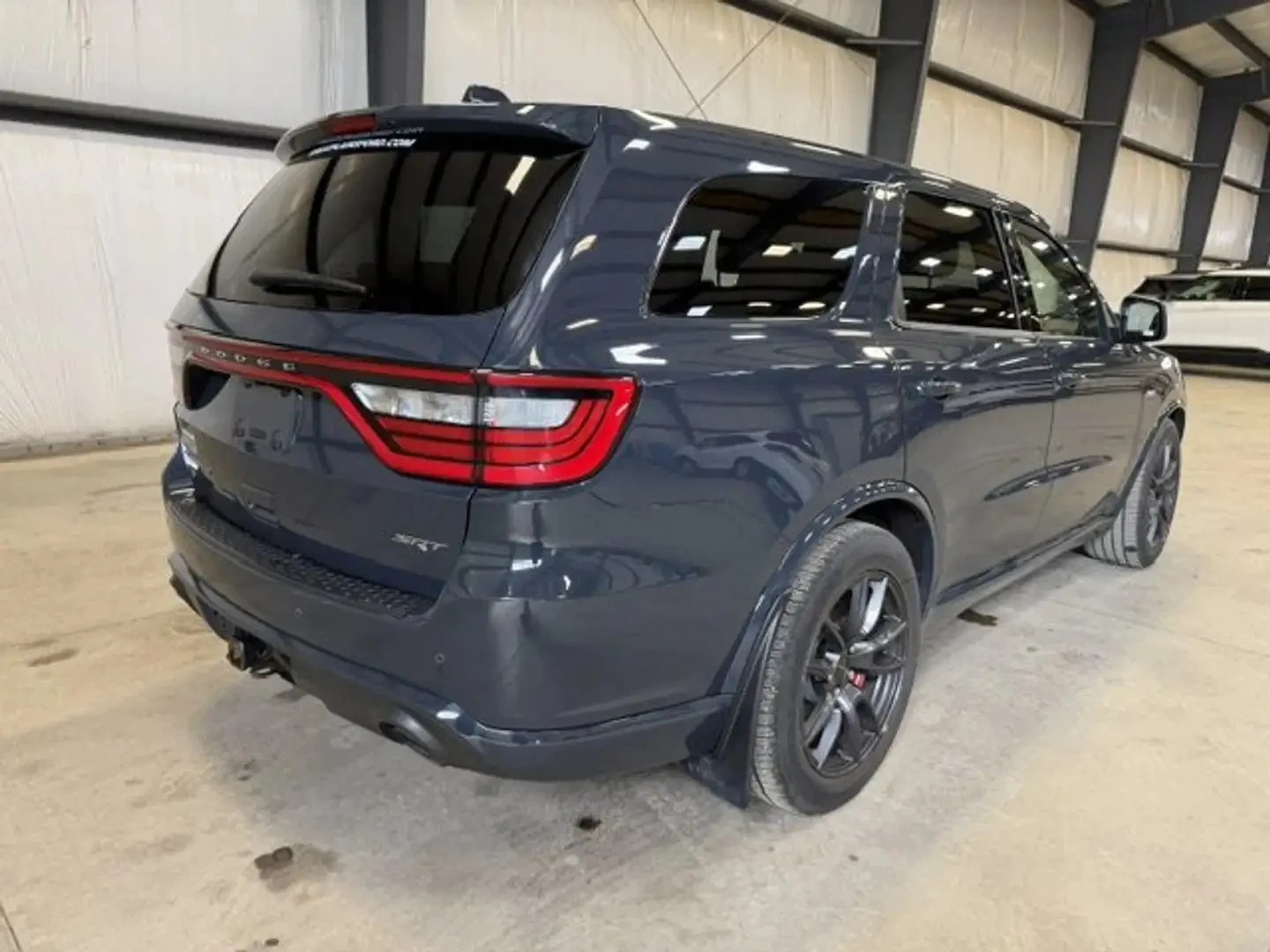 Dodge Durango SRT* 4x4* 7 МЕСТА* DISTRO* ОБДУХ* TV, снимка 3 - Автомобили и джипове - 55433143