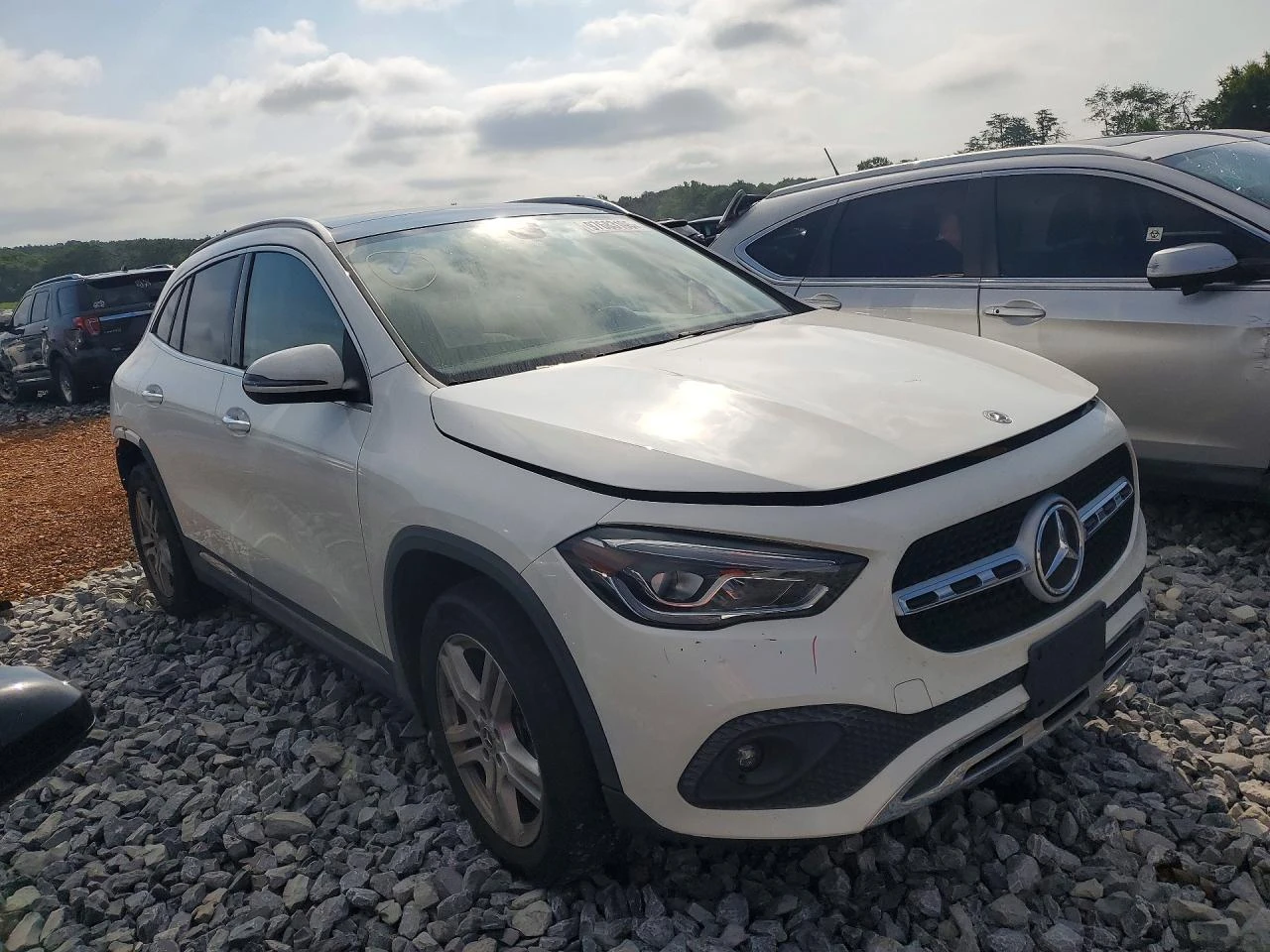 Mercedes-Benz GLA * CARFAX * ОПЦИЯ ЗА ФИНАНСИРАНЕ, снимка 4 - Автомобили и джипове - 55557649