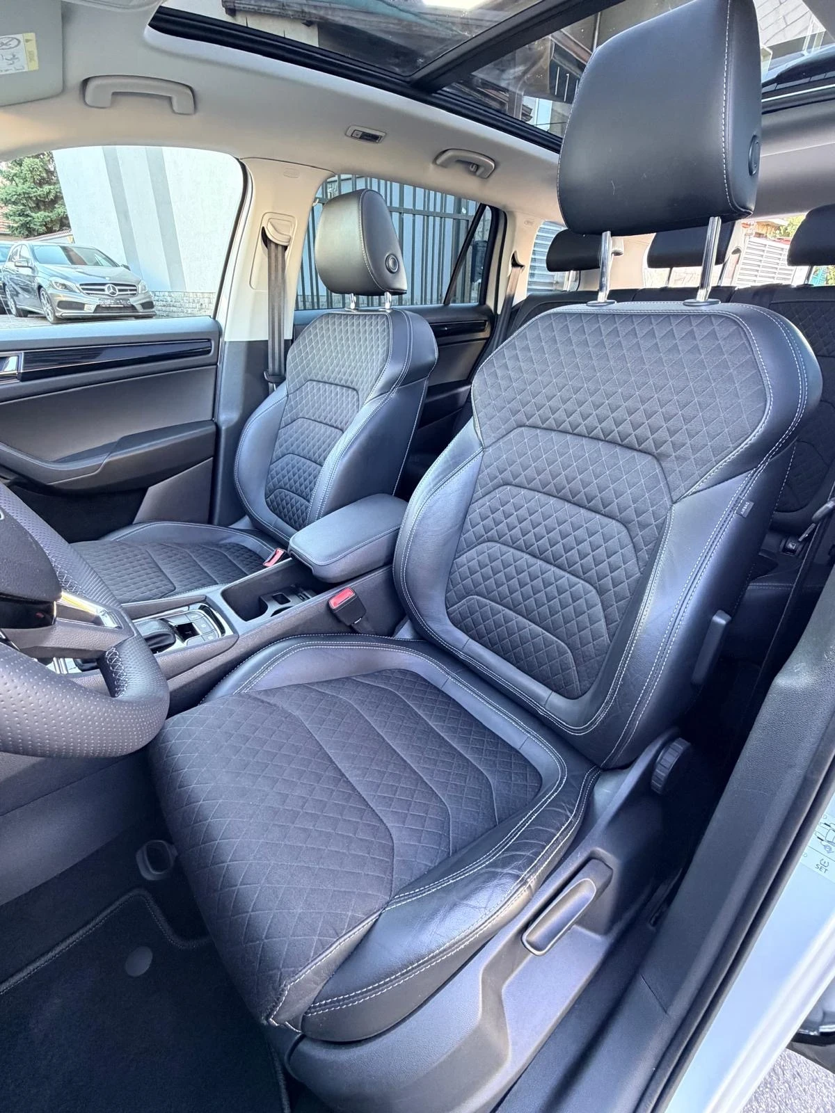 Skoda Kodiaq 2.0tsi-DSG-4x4, снимка 9 - Автомобили и джипове - 55993871