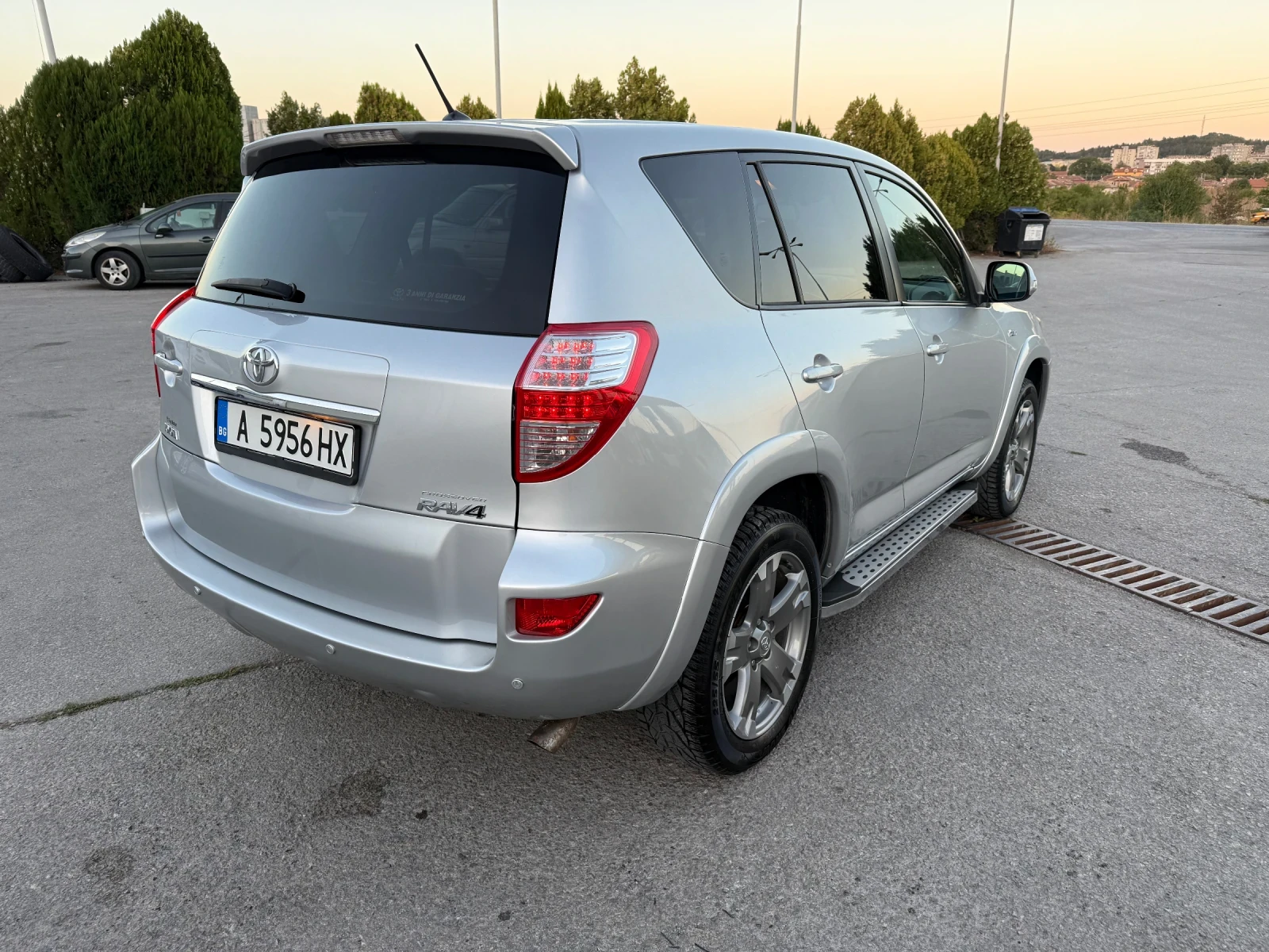 Toyota Rav4 FACELIFT 4x4 , снимка 5 - Автомобили и джипове - 56024322