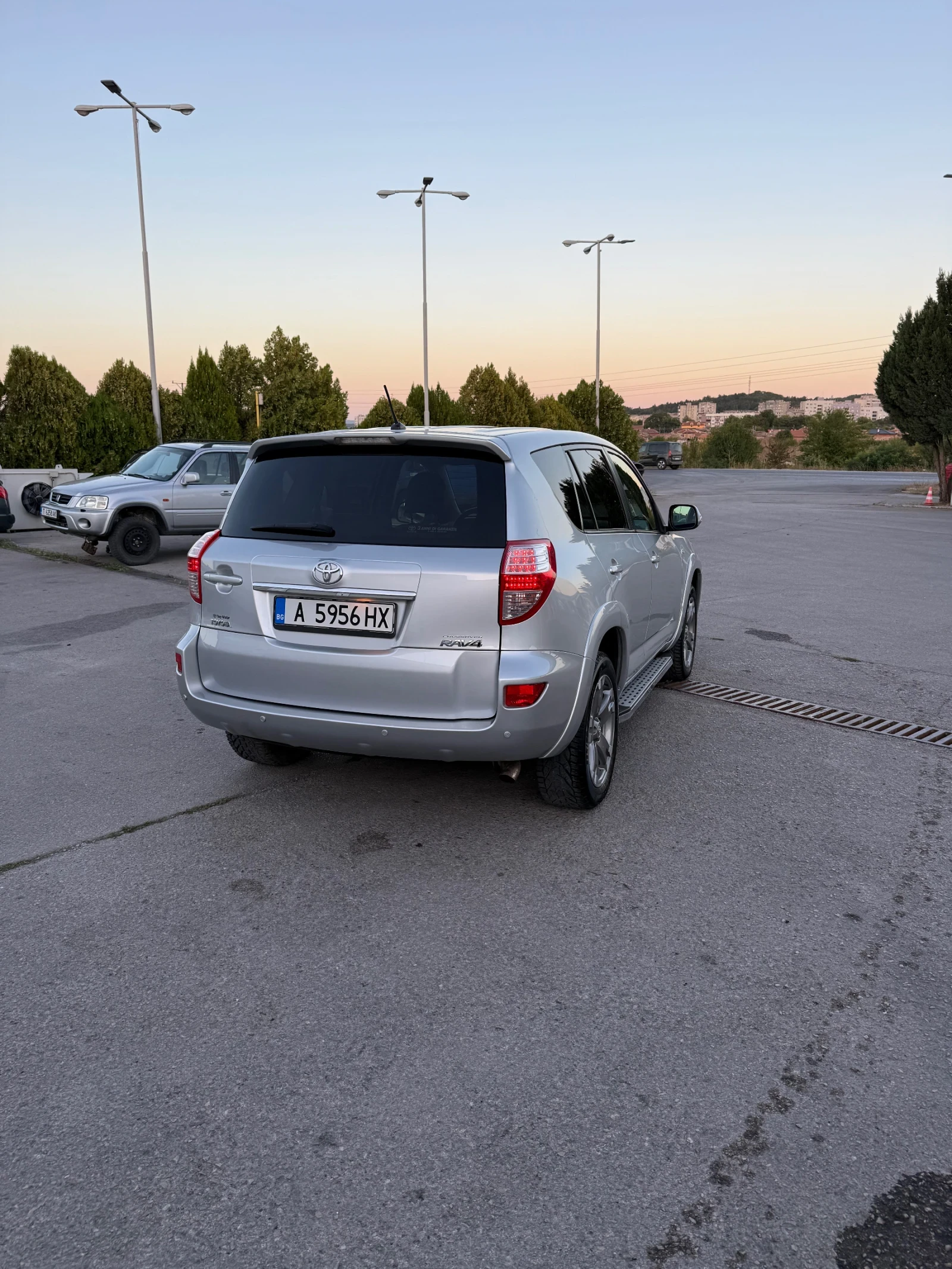 Toyota Rav4 FACELIFT 4x4 , снимка 7 - Автомобили и джипове - 56024322