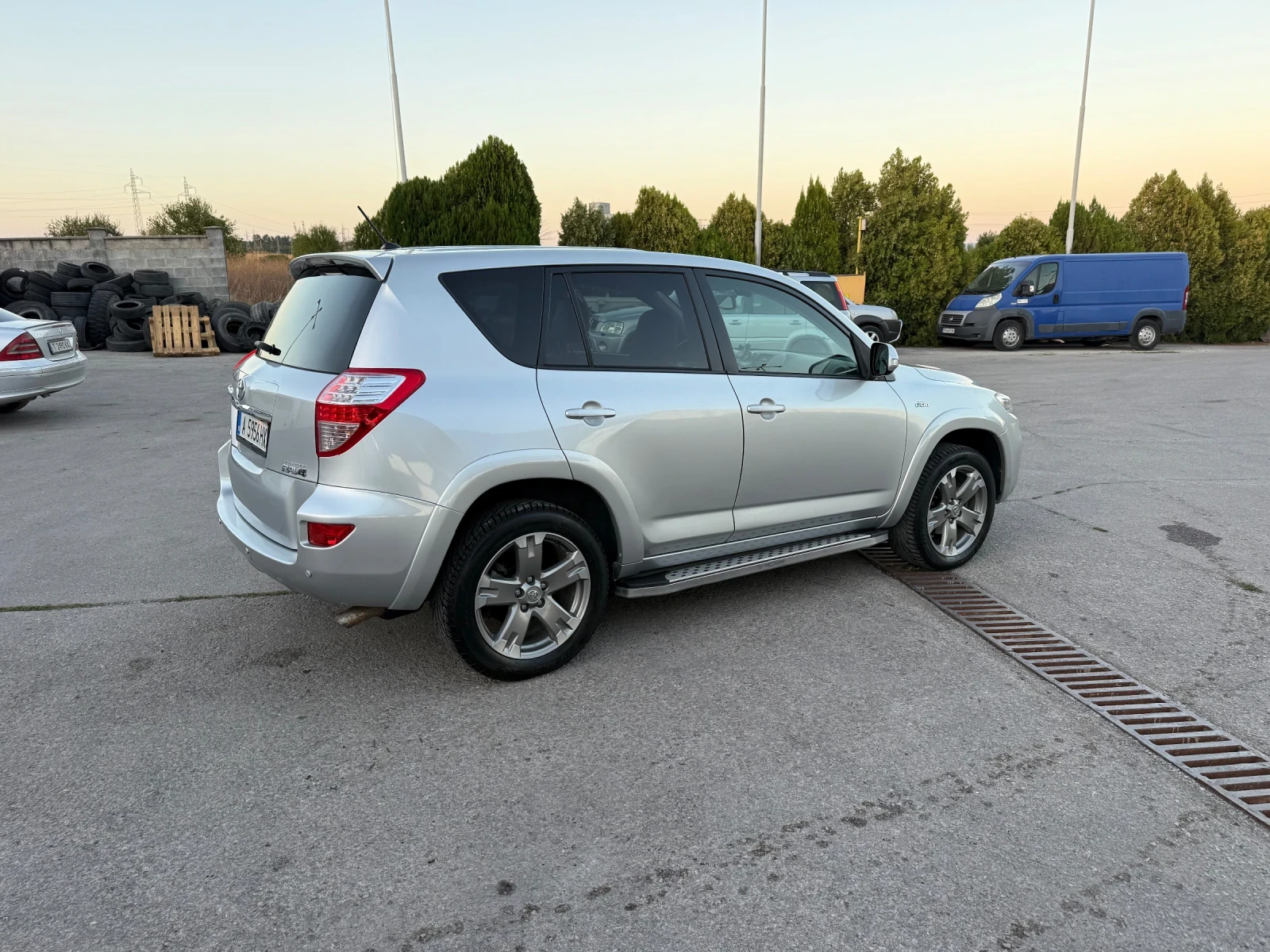 Toyota Rav4 FACELIFT 4x4 , снимка 6 - Автомобили и джипове - 56024322