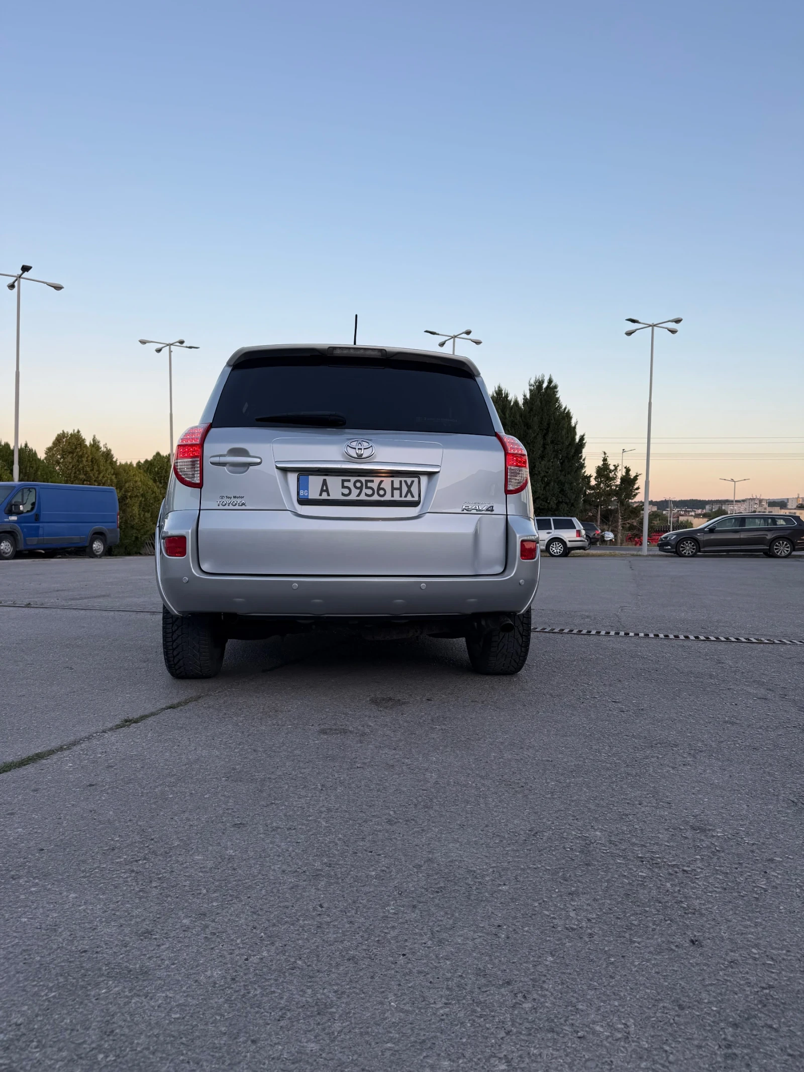 Toyota Rav4 FACELIFT 4x4 , снимка 8 - Автомобили и джипове - 56024322