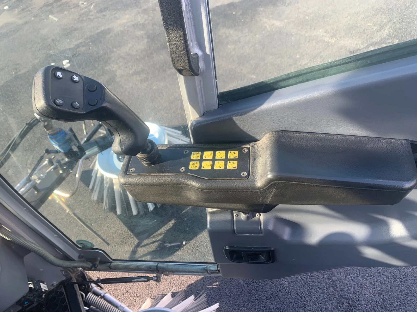 Bucher CityCat 2020 | Mobile.bg   12