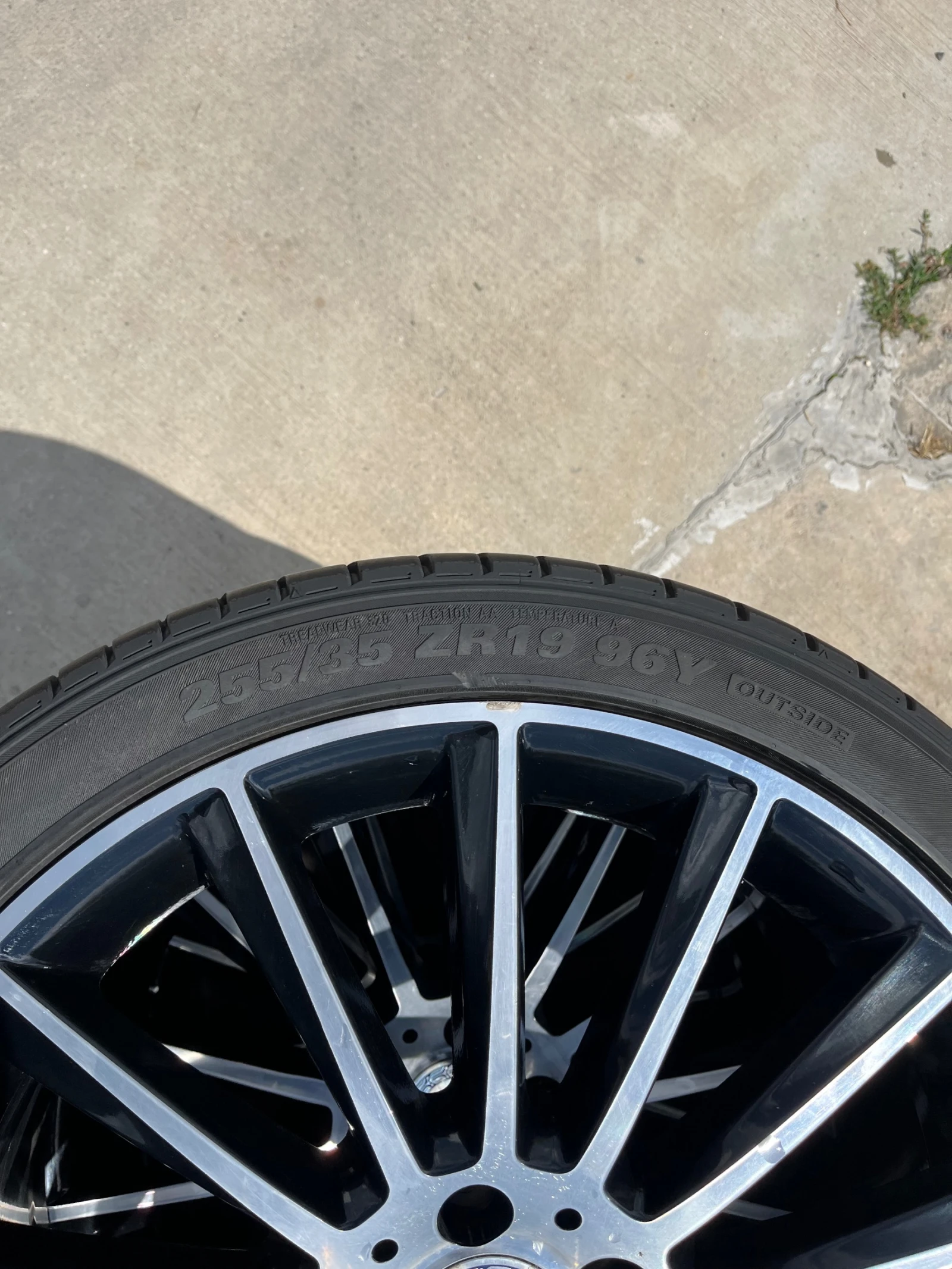Гуми с джанти Kumho 225/40R19, снимка 8 - Гуми и джанти - 55203986