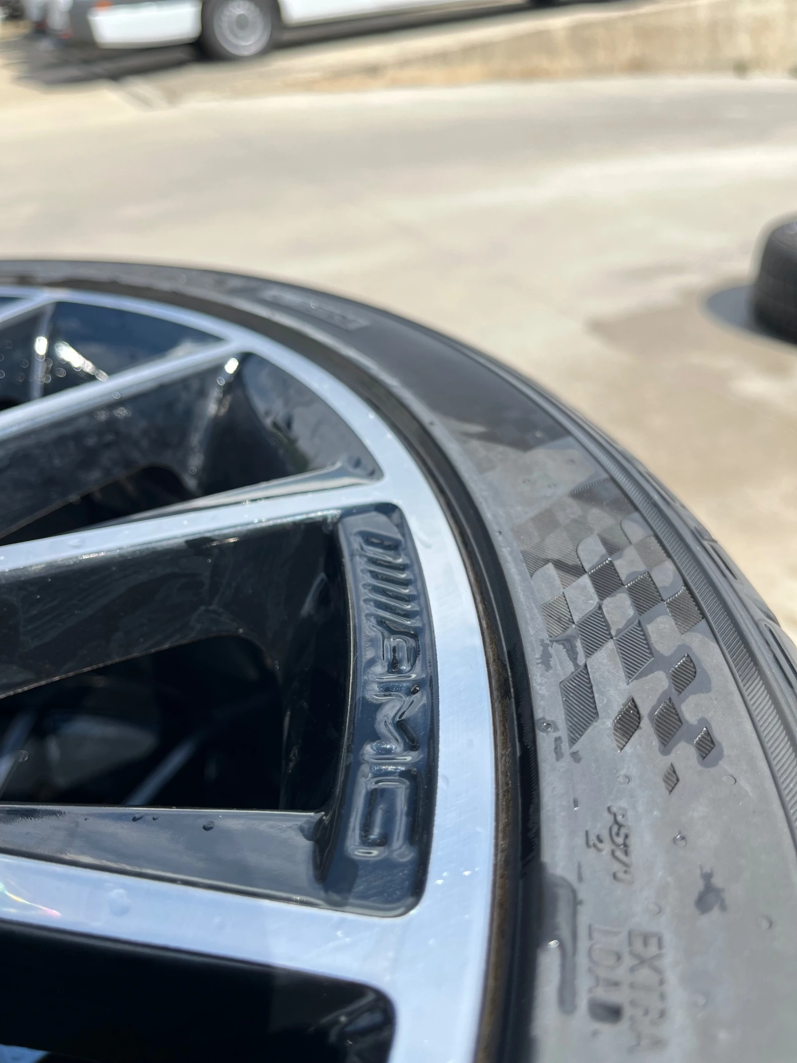 Гуми с джанти Kumho 225/40R19, снимка 5 - Гуми и джанти - 55203986