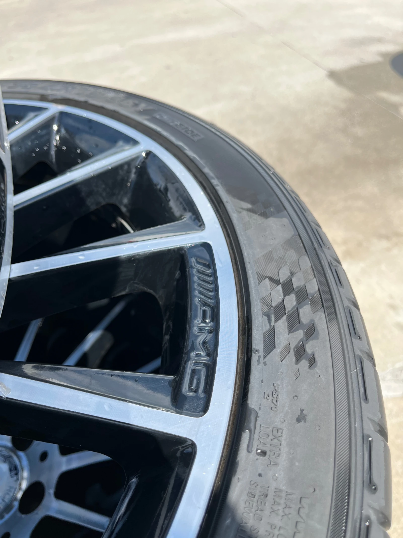 Гуми с джанти Kumho 225/40R19, снимка 6 - Гуми и джанти - 55203986