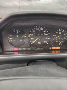 Mercedes-Benz 124, снимка 6