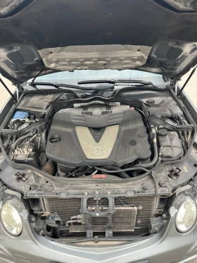 Mercedes-Benz E 320 W211, снимка 15