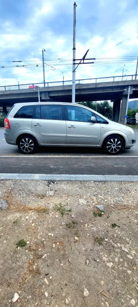 Opel Zafira 1.8i 140к.с 7 места Климатик, снимка 3