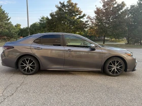 Toyota Camry SE / АВТОКРЕДИТ, снимка 4