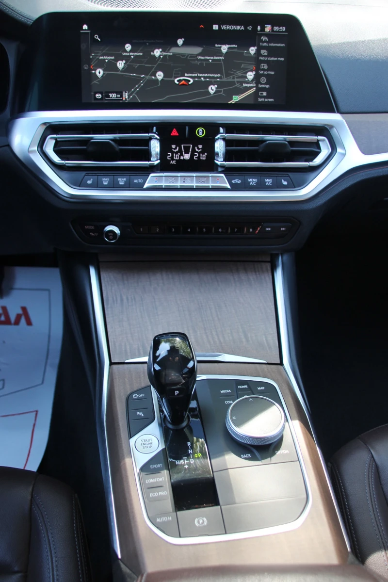 BMW 320 MILD HYBRID Х DRIVE , снимка 11 - Автомобили и джипове - 51930566