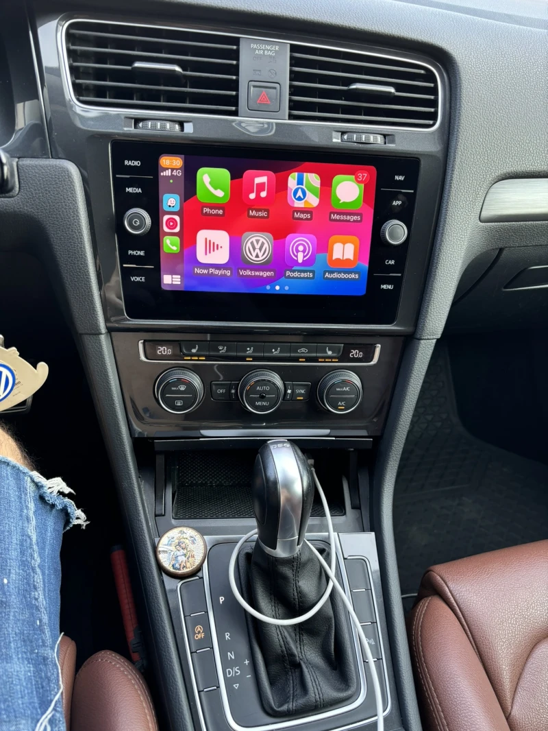 VW Golf КОЖЕН САЛОН, снимка 12 - Автомобили и джипове - 50988929