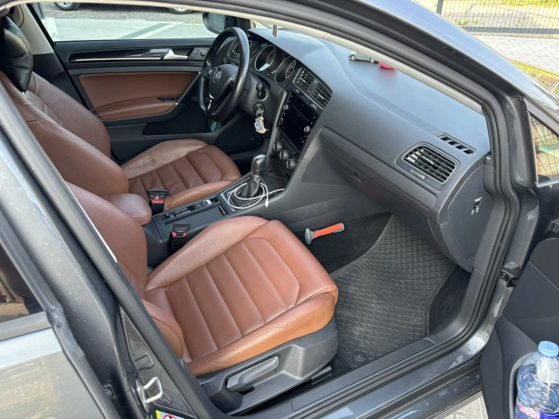 VW Golf КОЖЕН САЛОН, снимка 17 - Автомобили и джипове - 50988929