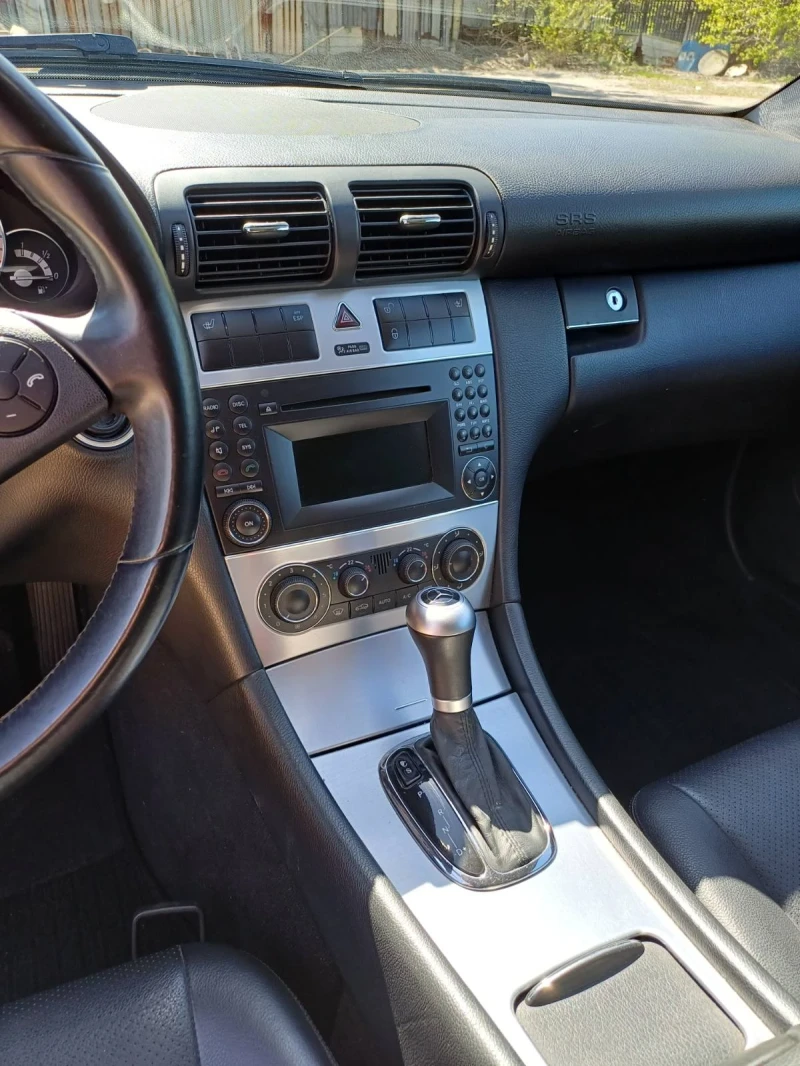 Mercedes-Benz CLC 200, снимка 11 - Автомобили и джипове - 52032118