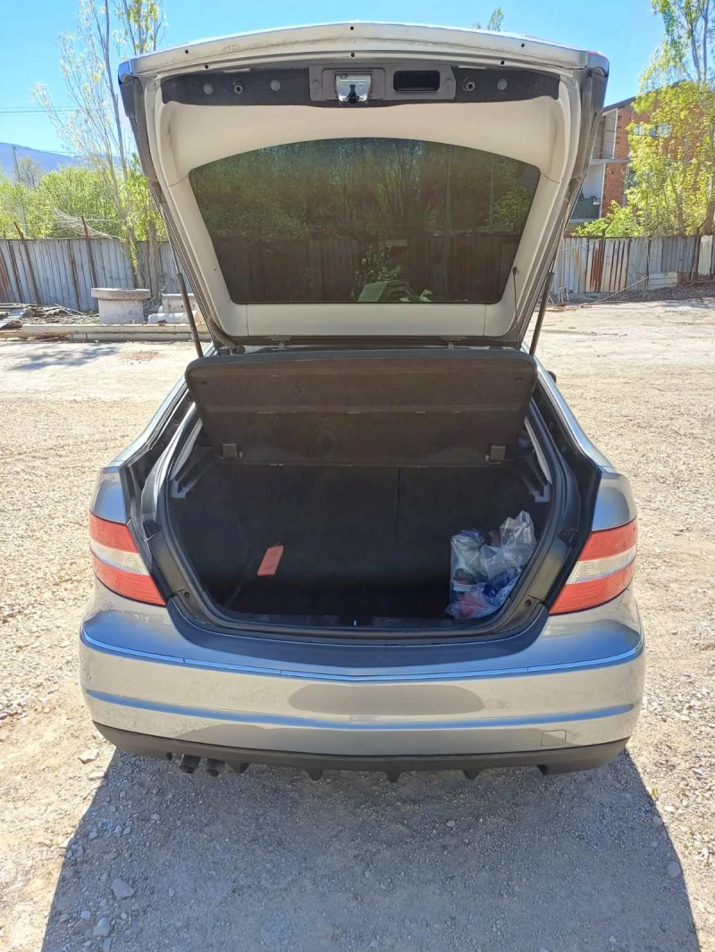 Mercedes-Benz CLC 200, снимка 13 - Автомобили и джипове - 52032118