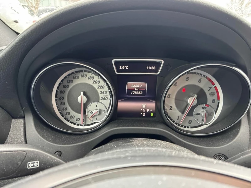 Mercedes-Benz CLA 250 AMG LINE * CARFAX * ФИНАНСИРАНЕ* КЛИП* 1 СОБСТВЕНИ, снимка 8 - Автомобили и джипове - 53022754