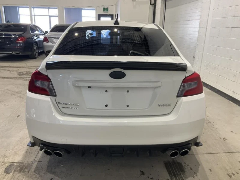 Subaru WRX * АВТОКРЕДИТ* ЦЕНА ДО БЪЛГАРИЯ!!, снимка 5 - Автомобили и джипове - 53511057