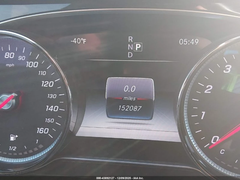 Mercedes-Benz E 300 2.0L I-4 DI, DOHC, VVT, TURBO, 241HP Rear Wheel, снимка 12 - Автомобили и джипове - 53574617